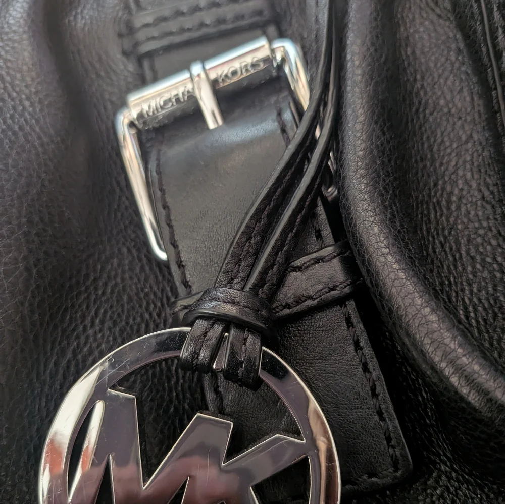 Michael Kors Grayson Black Leather Handbag Silver Hardware - Picture 16 of 16